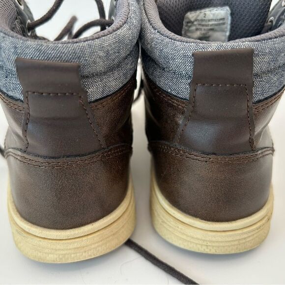 Cat&Jack boys boots, brown, size 2 - Picture 2 of 5